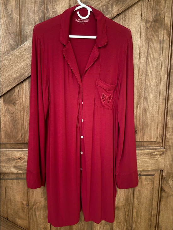 Victoria's Secret Other - Victoria’s Secret SoSoft Modal Bow Button Down Sleep Shirt. L 🎀